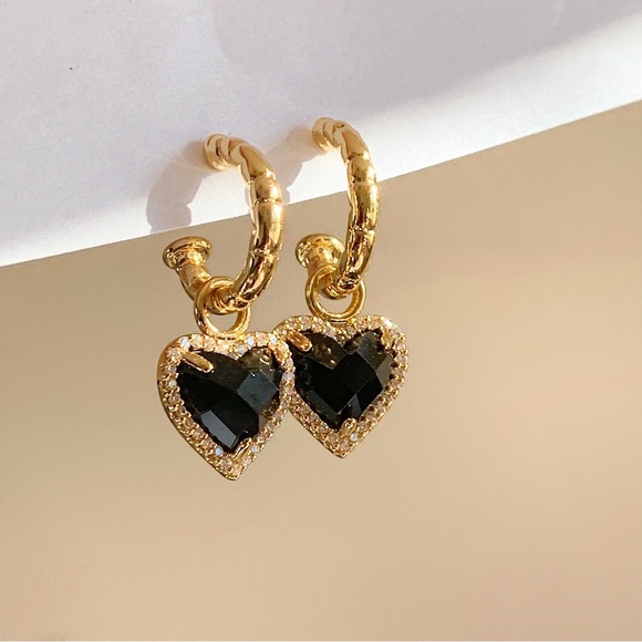 Black onyx earrings,dangle heart earrings,heart shaped earrings, heart earrings - Picture 5 of 12